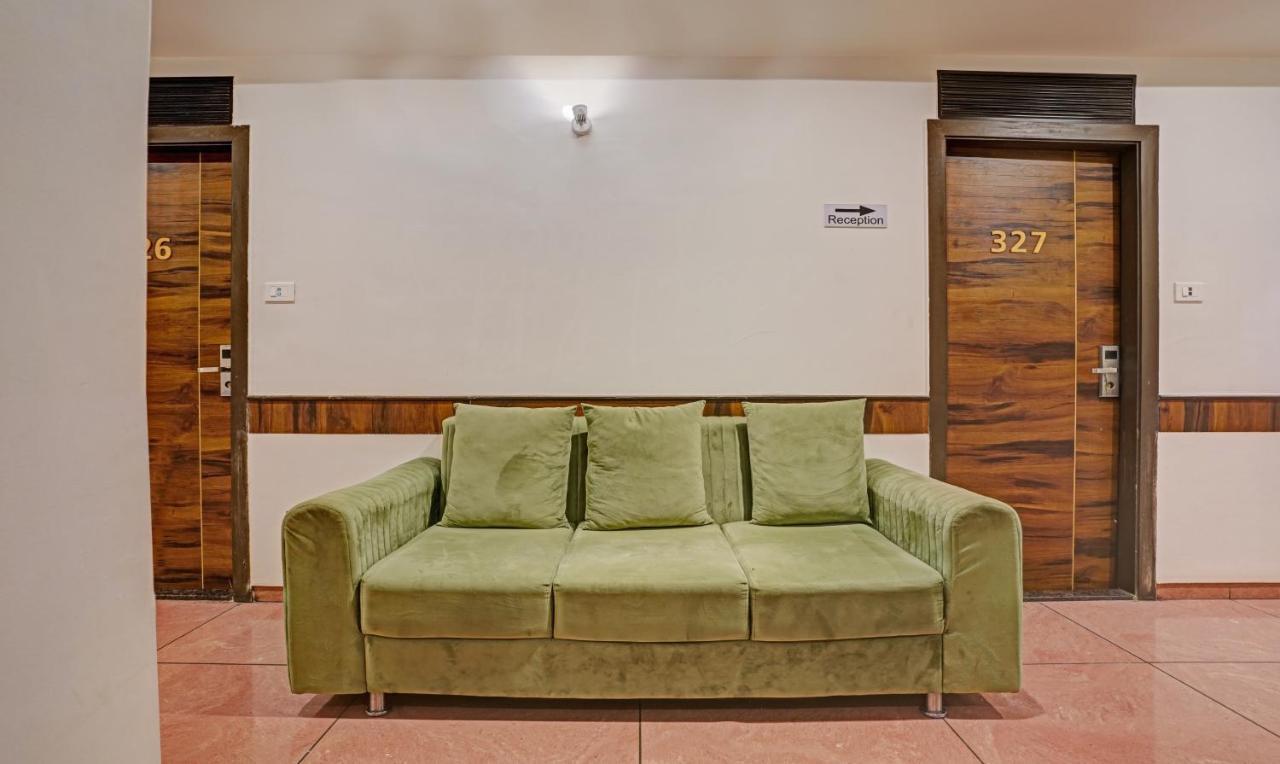 Hotel Bkc Mannat Мумбаи Экстерьер фото