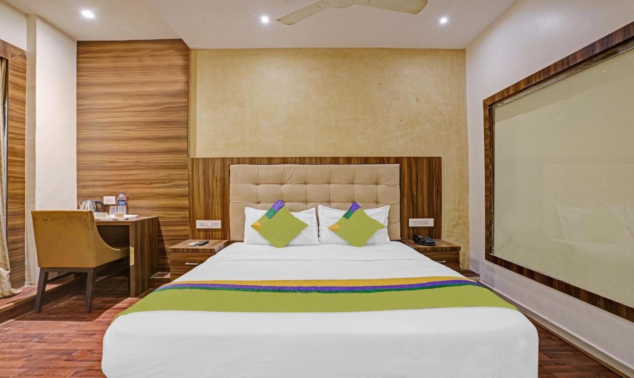 Hotel Bkc Mannat Мумбаи Экстерьер фото